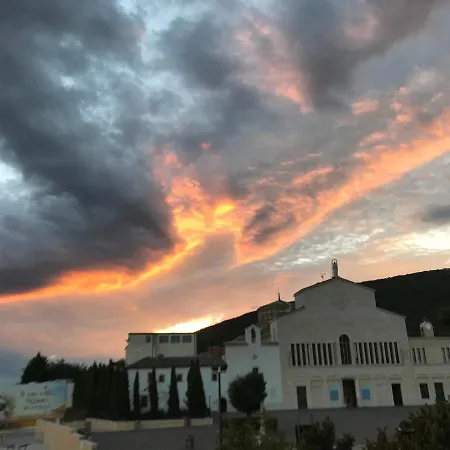 Bianco Hotel *